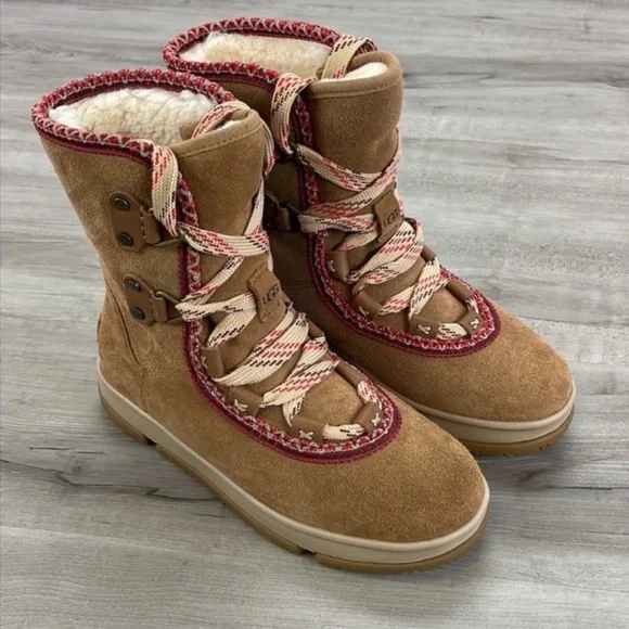 🌿UGG🌿 CLASSIC WEATHER HIKER HI BOOTS - Picture 2 of 16